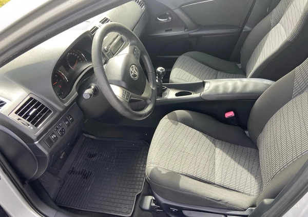 Toyota Avensis cena 19600 przebieg: 187000, rok produkcji 2011 z Chodzież małe 172